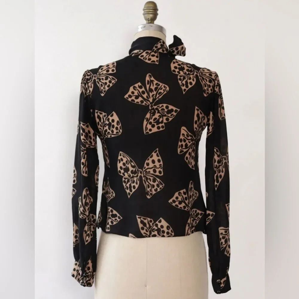 Milly black 100% silk bow print blouse size 8